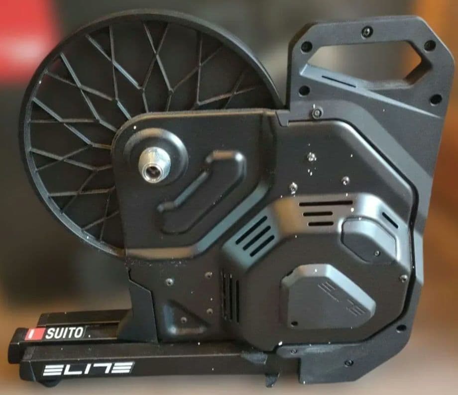 ELITE　SUITO　ダイレクトドライブ式インタラクティブ・スマートトレーナー