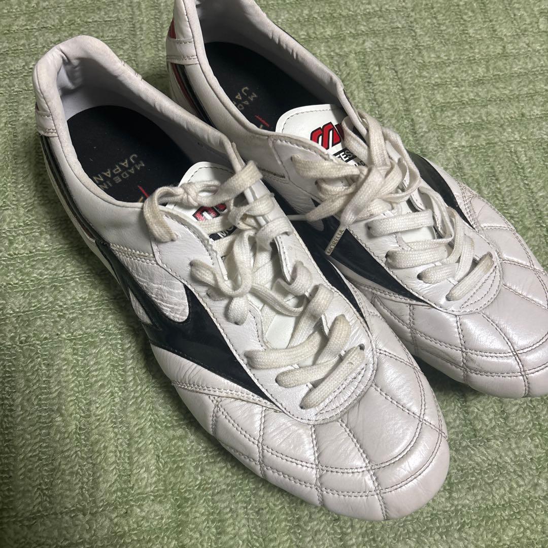 Mizuno Morelia Neo II サッカーシューズ