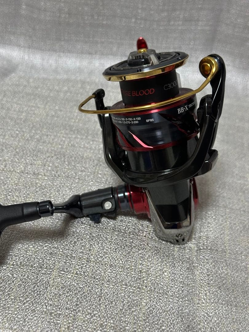 シマノ　24BB-X テクニウム ファイアブラッド C3000DXXG SR右