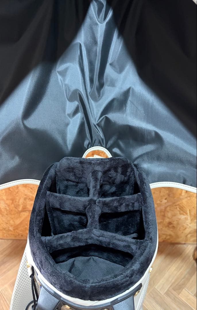 【最終価格】muta 2026福袋　キャディバッグヘッドカバー付き【ベージュ】