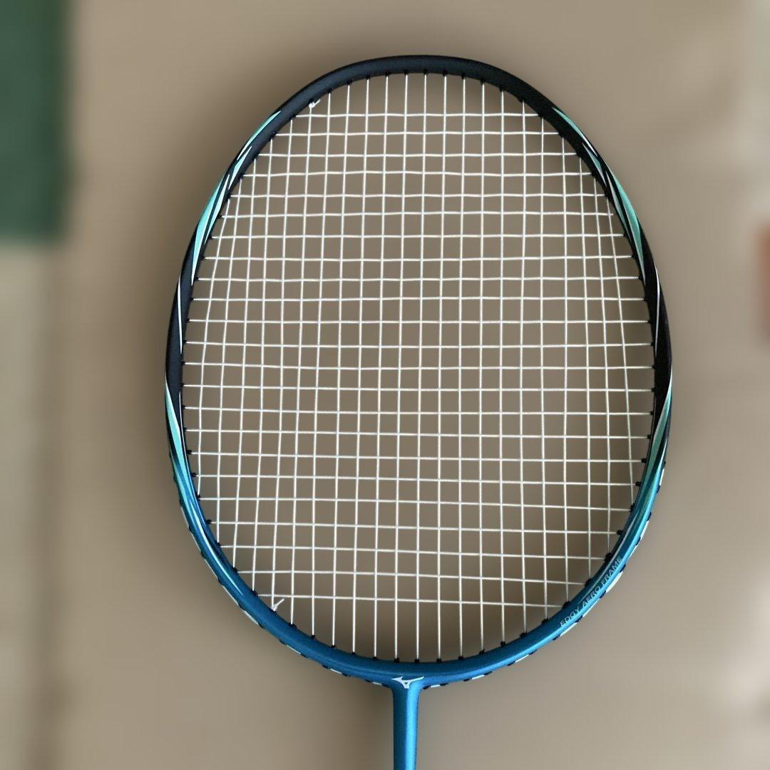 【美品】MIZUNOバドミントンラケットLuminasonic AEROケース付