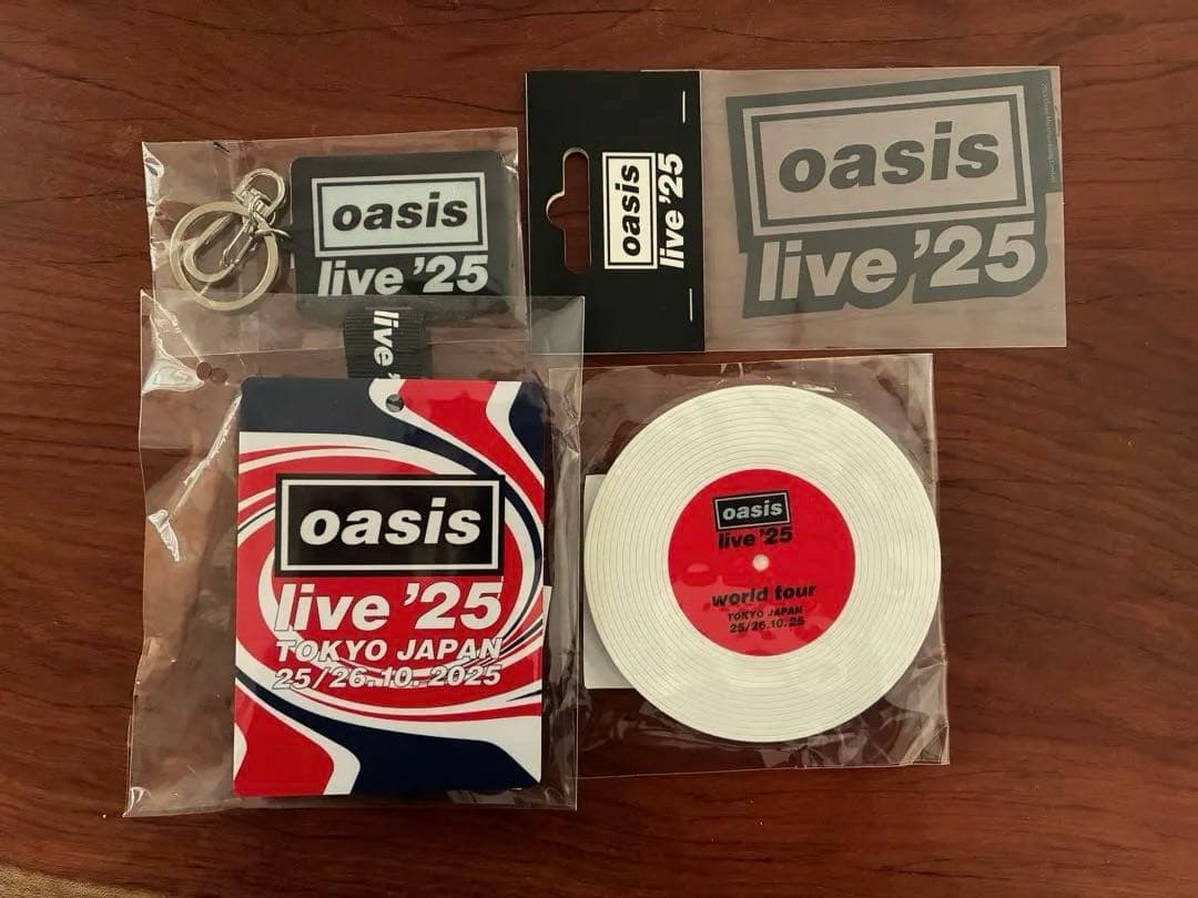 oasis world tour 2025 VIPグッズセット