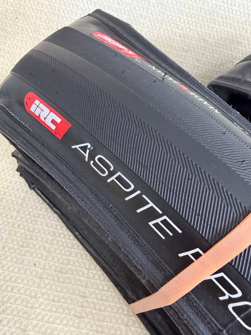 IRC ASPITE PRO S-LIGHT 30c ピレリTPUはオマケ