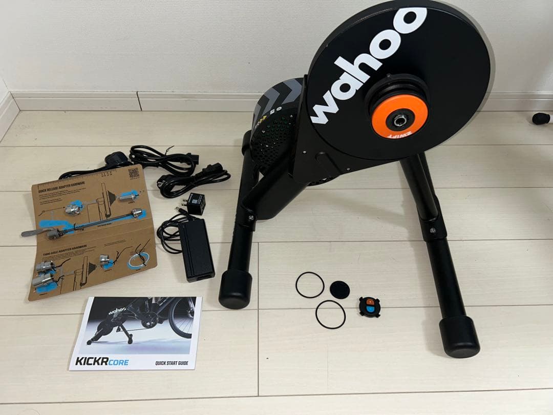 Wahoo KICKR CORE トレーニングローラー台