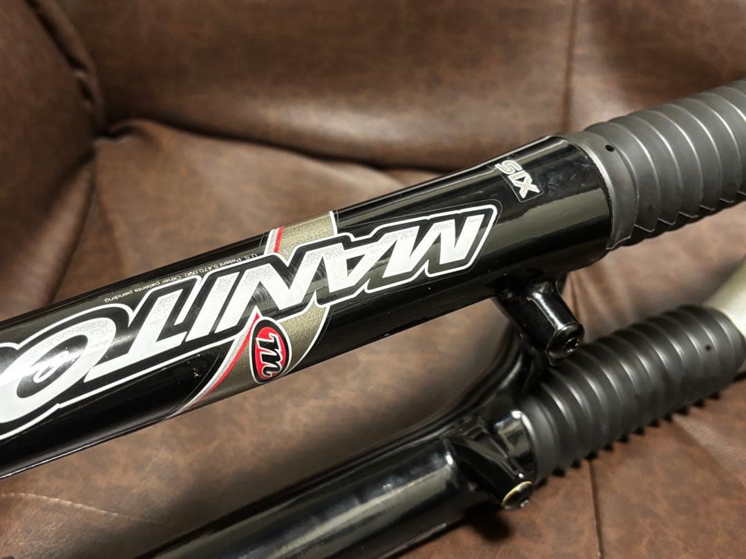 MANITOU SIX サスペンション フォーク MTBに マニトウ