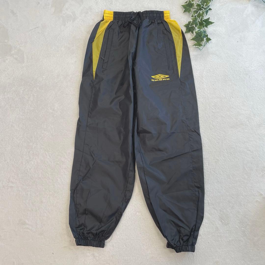 新品　ＵＭＢＲＯ　アンブロ　長袖　ピステ　ウィンドブレーカー　黒　上下セット　Ｍ