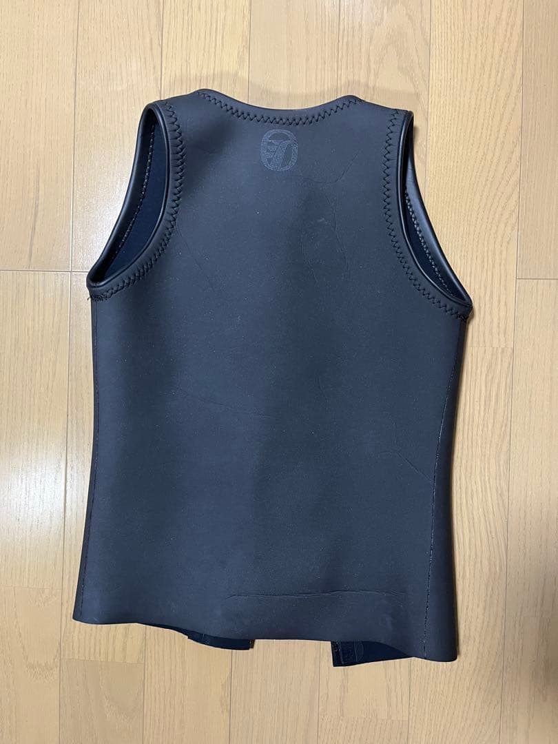 RINCON ウェットスーツベスト ブラック
