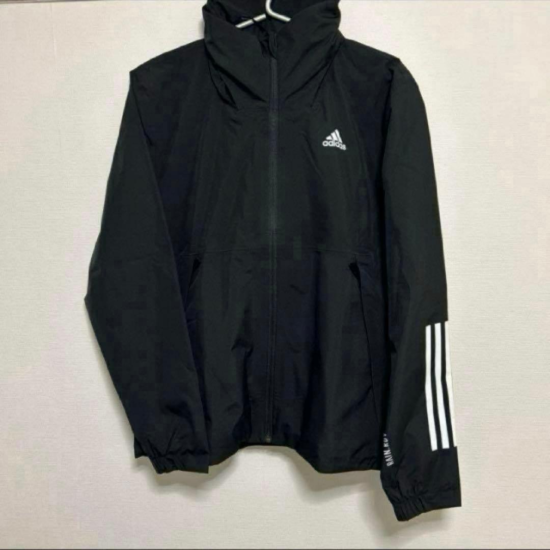 adidas ウインドブレーカー