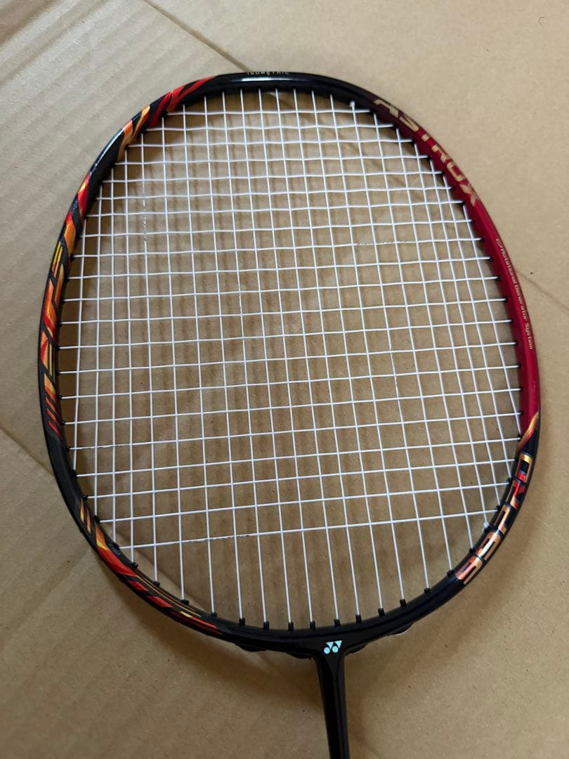 バドミントンラケット YONEX アストロクス99Pro 4UG5