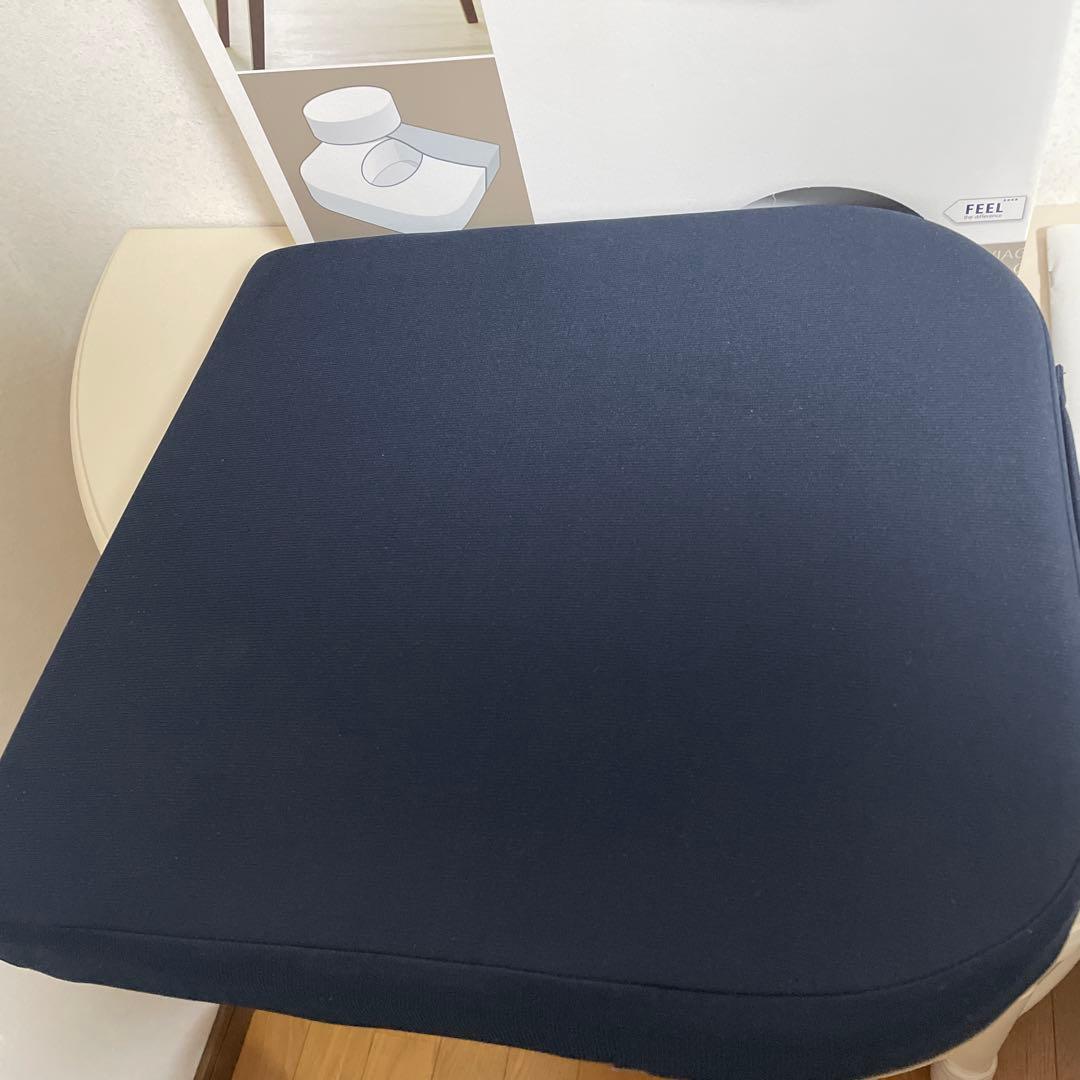 美品⭐︎テンピュール⭐︎ドーナツクッション 椅子用クッション 座布団