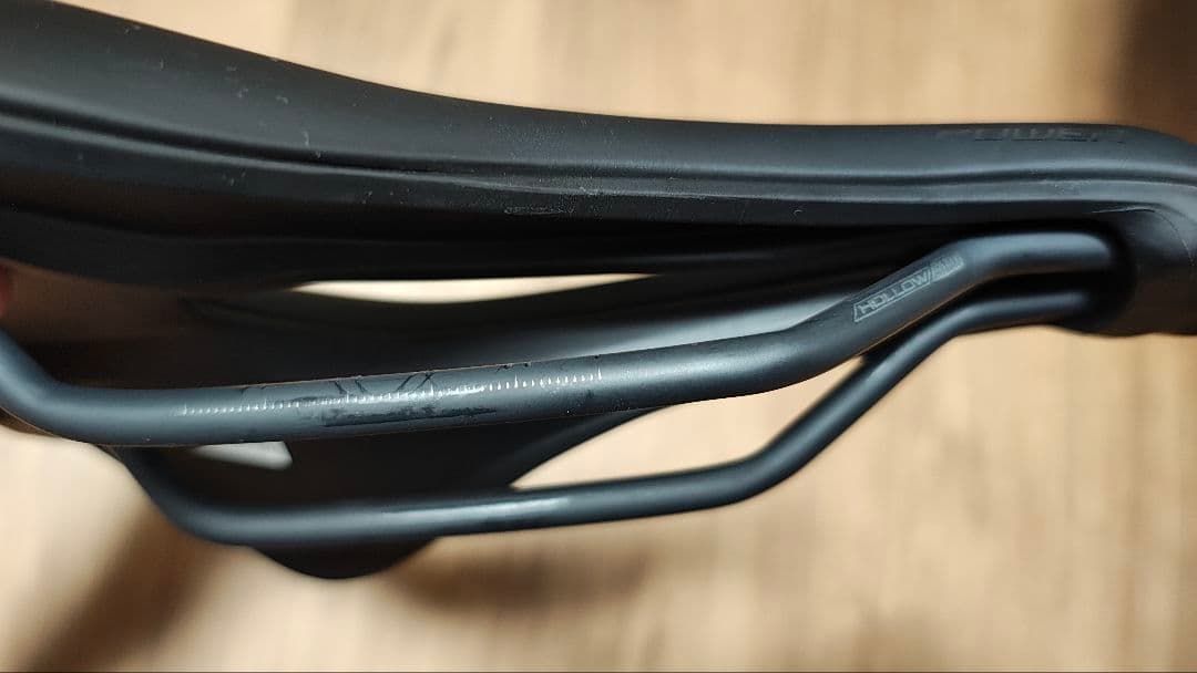 Specialized power expert サドル 155mm