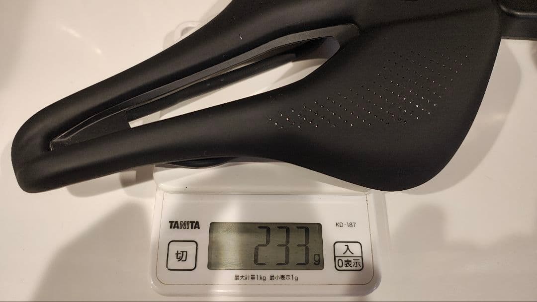 Specialized power expert サドル 155mm