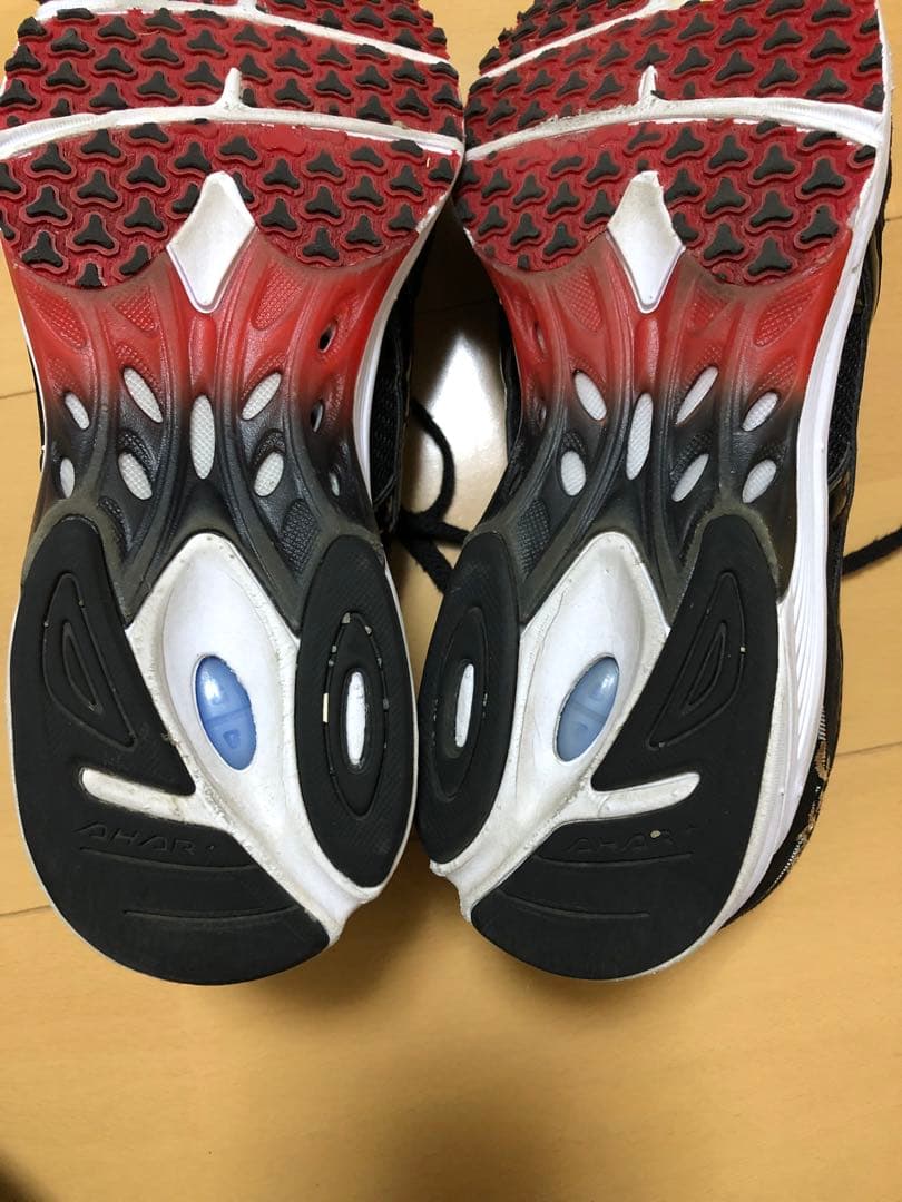らた アシックス　ターサージャパン　27センチ中古品