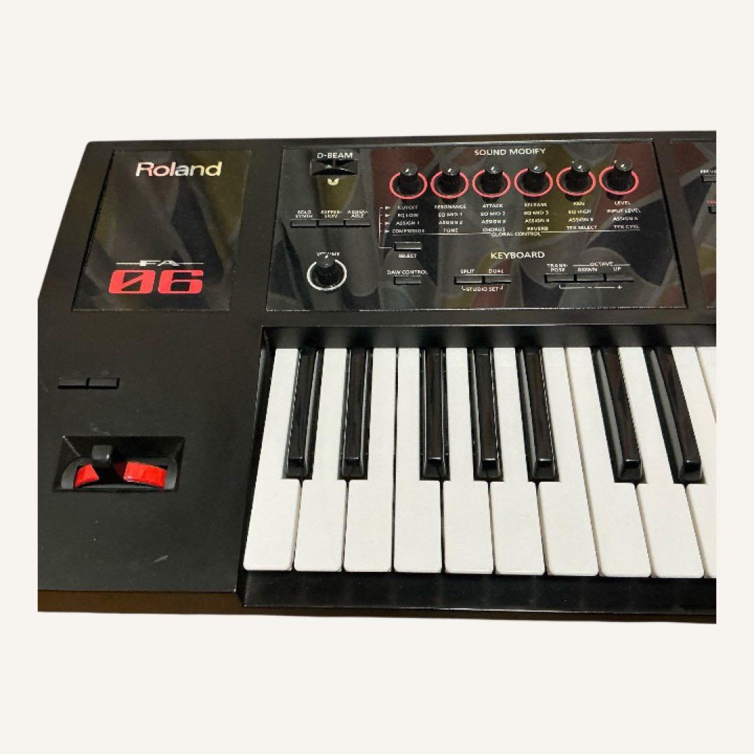 Roland FA-06 シンセサイザー
