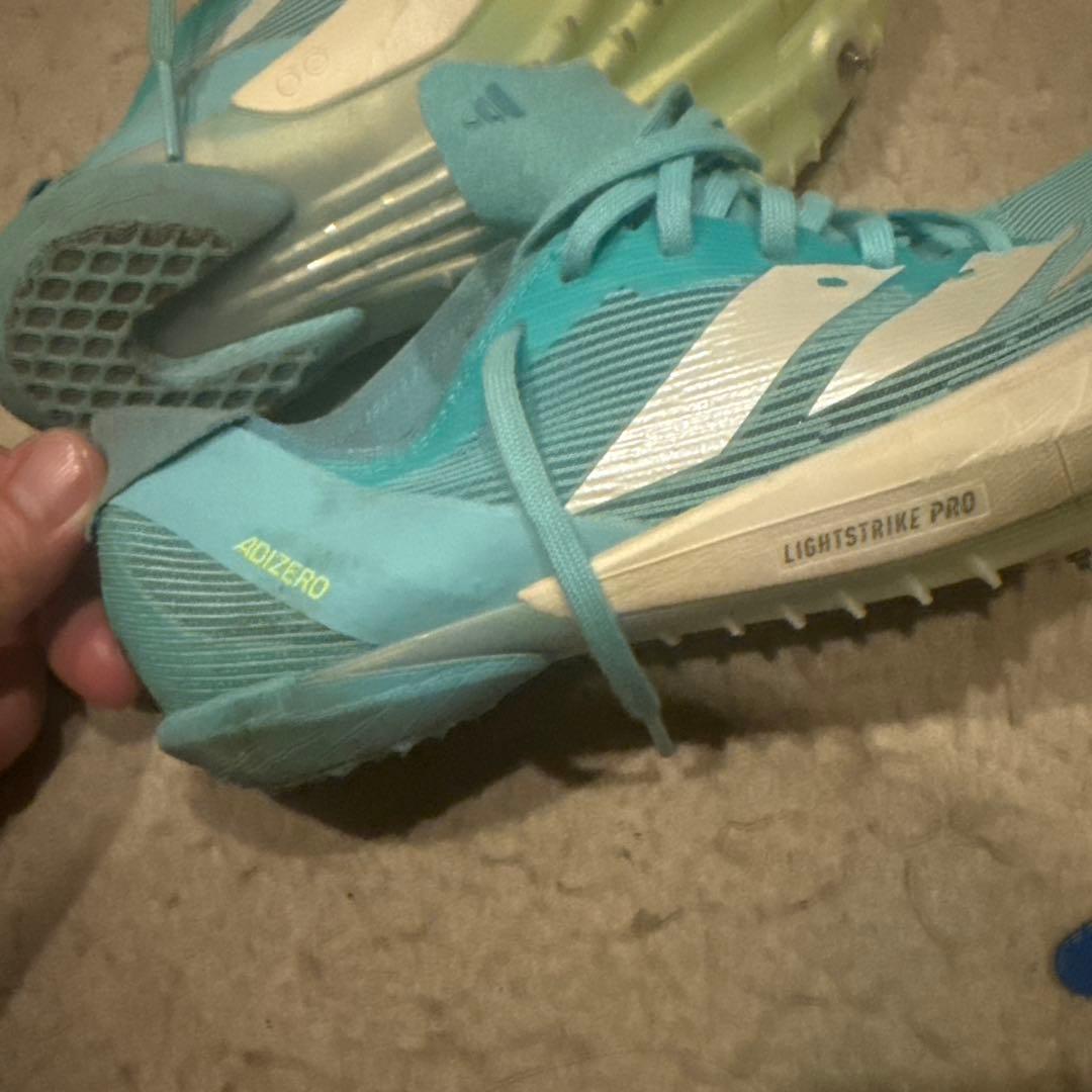 ADIZERO LIGHTSTRIKE PRO スパイクシューズ ライトブルー