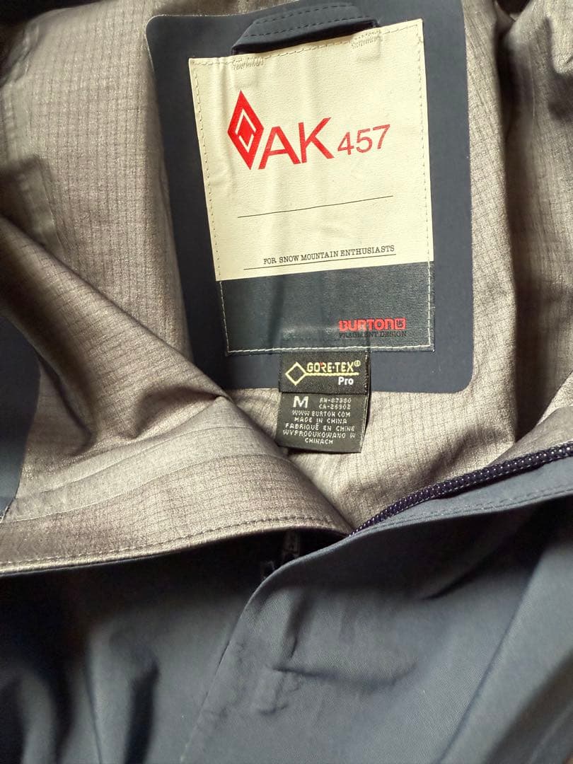 Burton AK457 ハイトップパンツ　中古　ネイビー　Mサイズ
