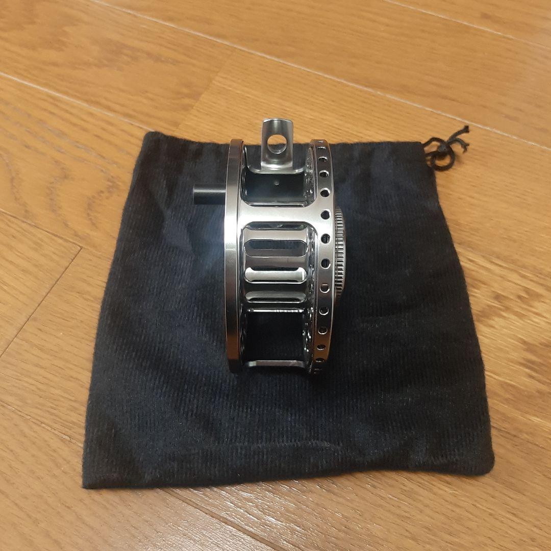 ★新品！★希少！ハブレス式フライリール★フルラインガードでラインすり抜け無し★