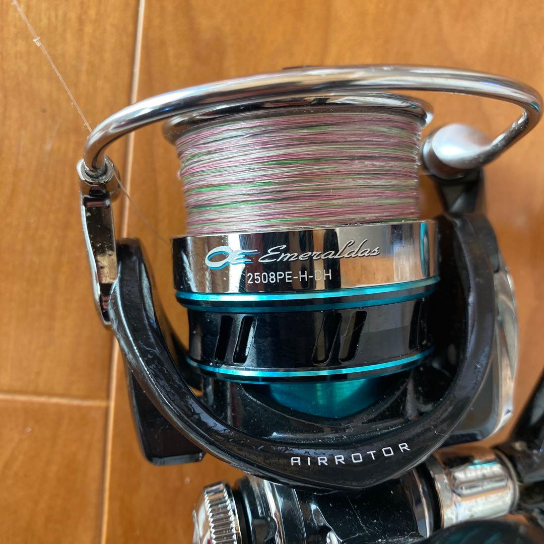Emeraldas 2508PE-H-DHスピニングリール