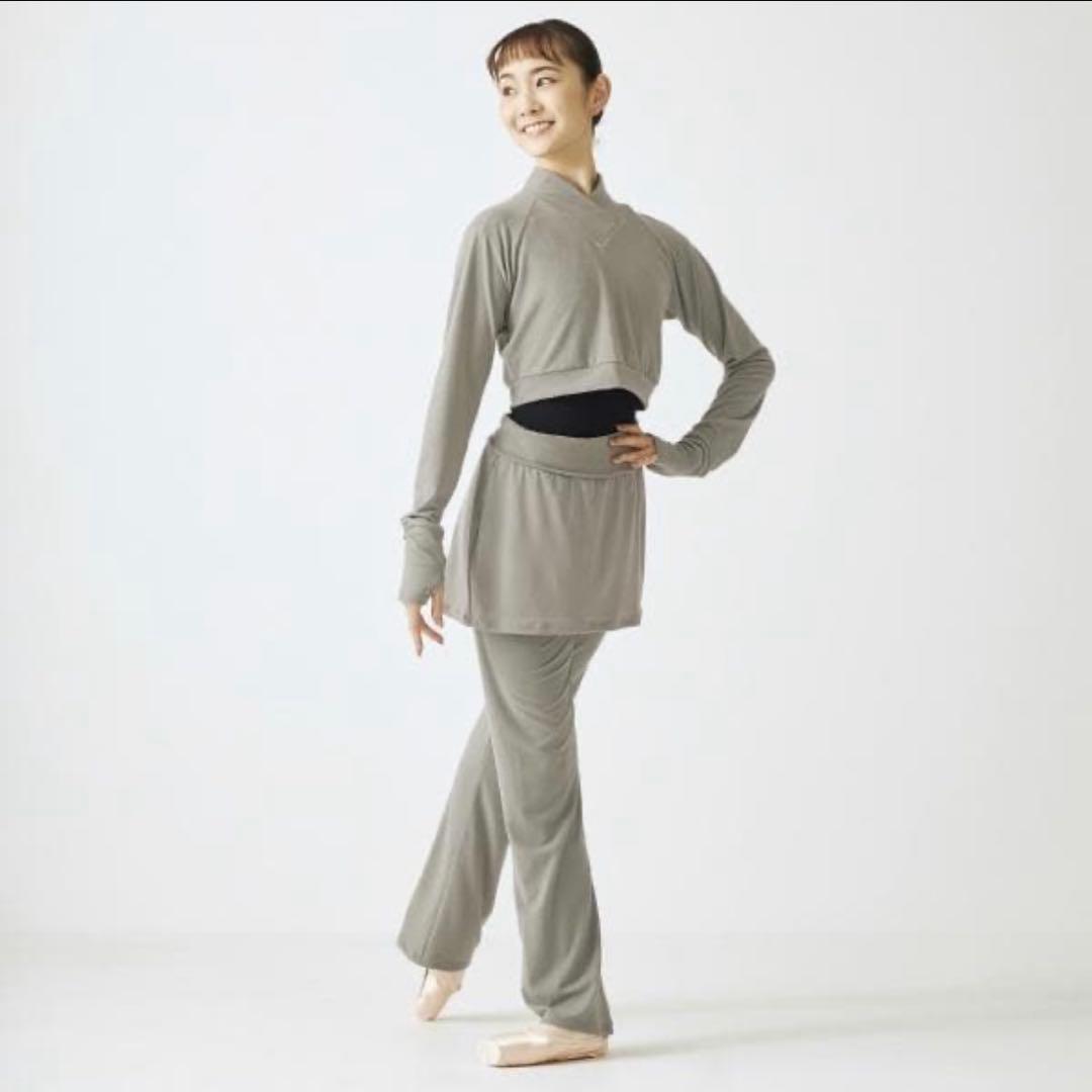 チャコットFREED Nela ライン ショートトップ