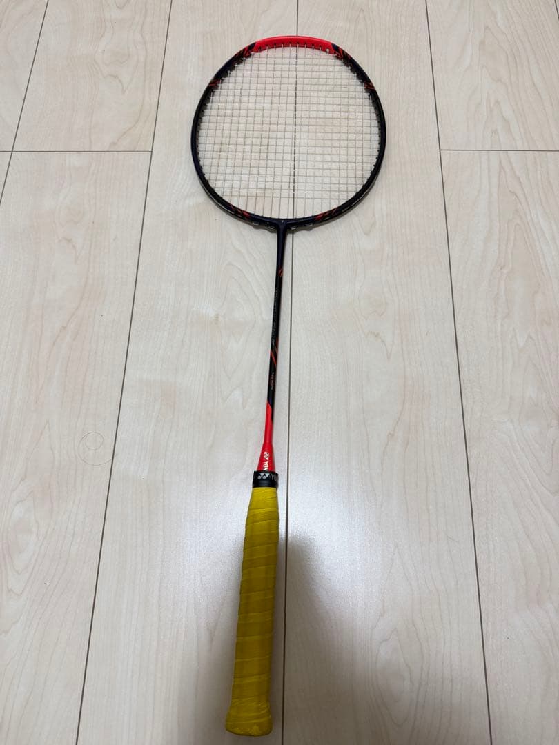 YONEX VOLTRIC GlanZ バドミントンラケット