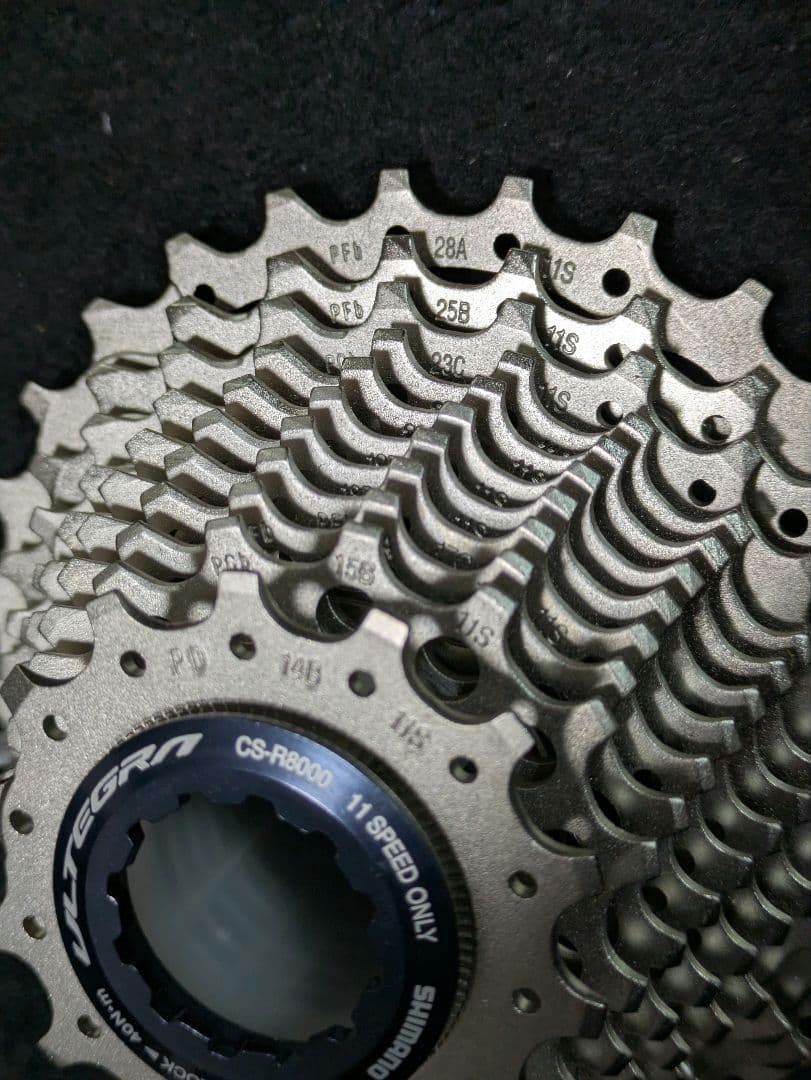ULTEGRA CS-R8000 14-28T 新品
