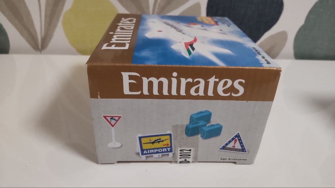 エミレーツ航空ミニ模型☆空港セット☆
