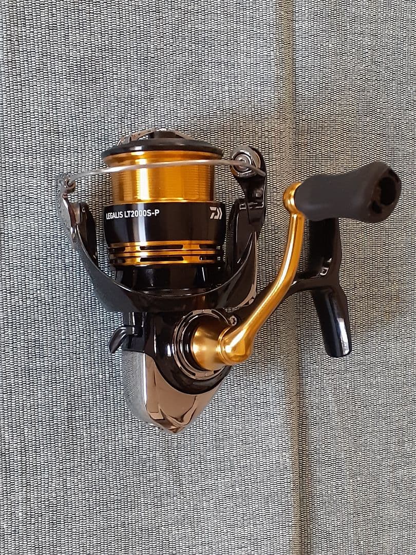 新品 Daiwa 23レガリス LT2000S-P SLPWORKSノブ付