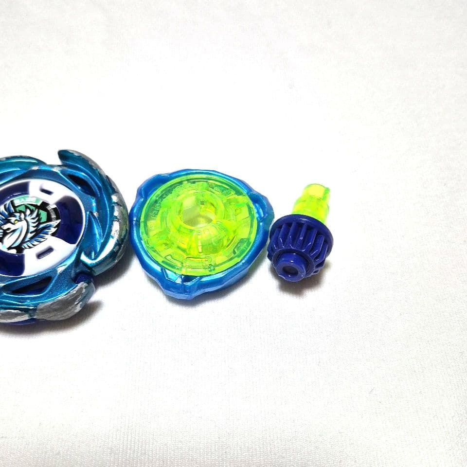 ベイブレードX エアロペガサス 3-70A ダブルメタルコート：ブルー×グリーン