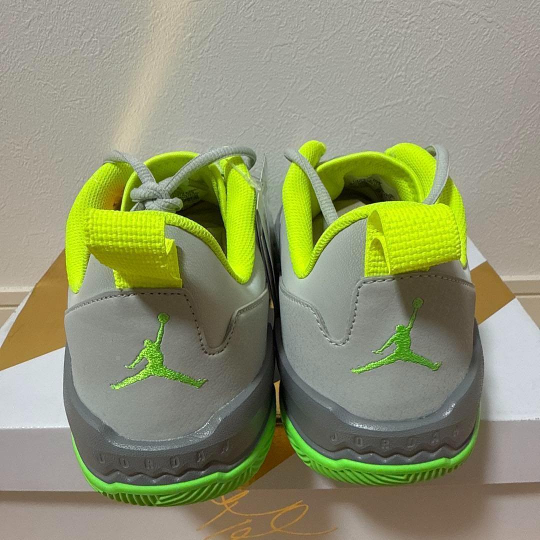 新品　NIKE ジョーダンワンテイク4PF バッシュ　グレー　蛍光色　28.5