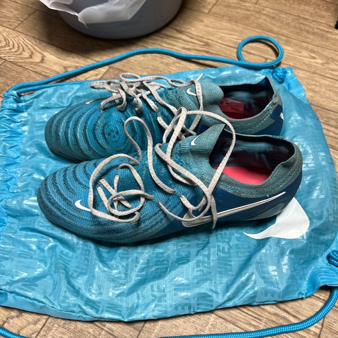 NIKEファントムGX