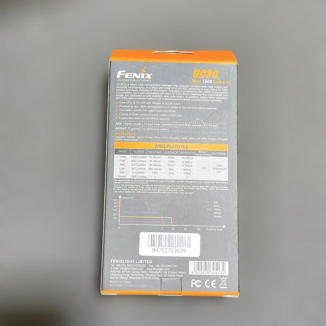 FENIX UC30 XP-L HI V3 LED フラッシュライト