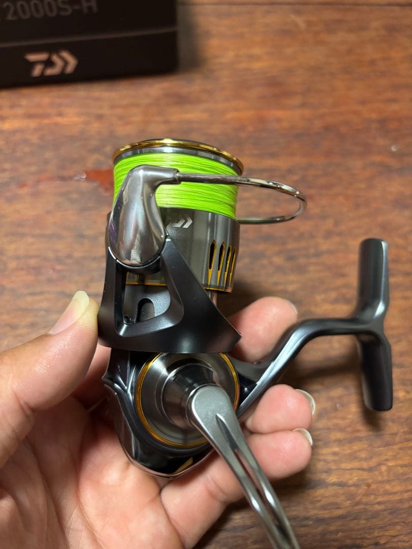 DAIWA AIRITY LT2000S-H スピニングリール