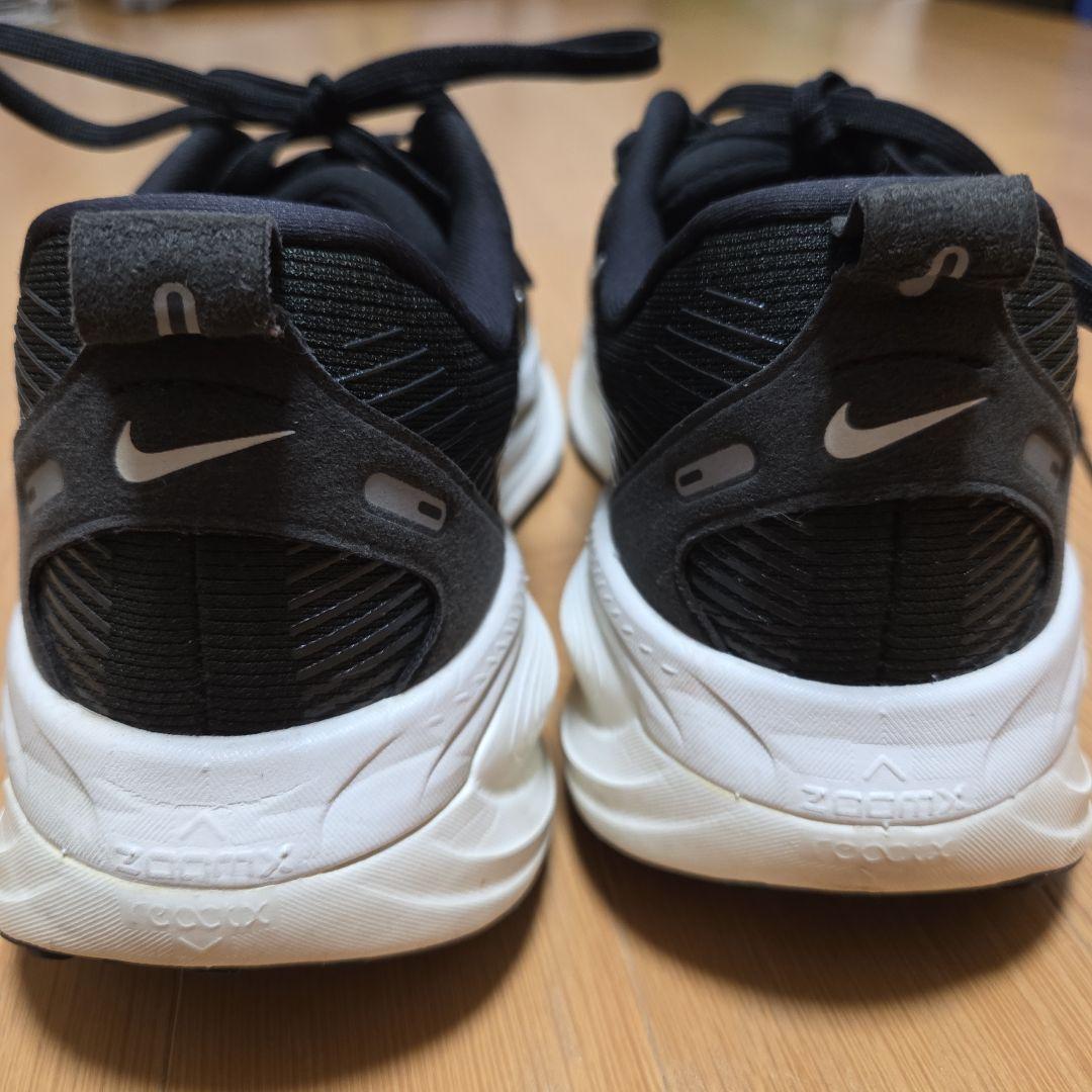 NIKE ナイキ VOMERO 18 26.5cm 黒 メンズ