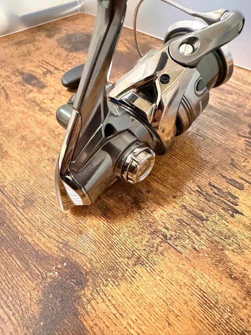 【美品✨】24ツインパワー3000MHG シマノ 箱あり TWINPOWER