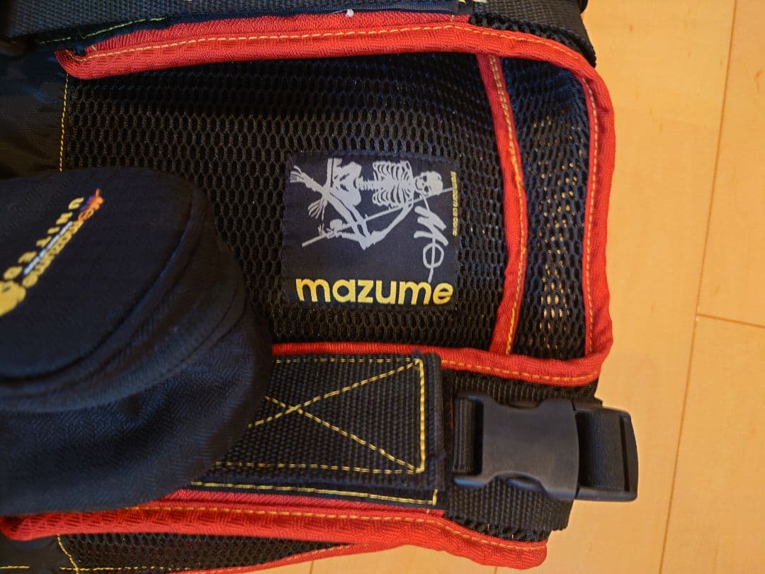 mazume フィッシングベスト レッド