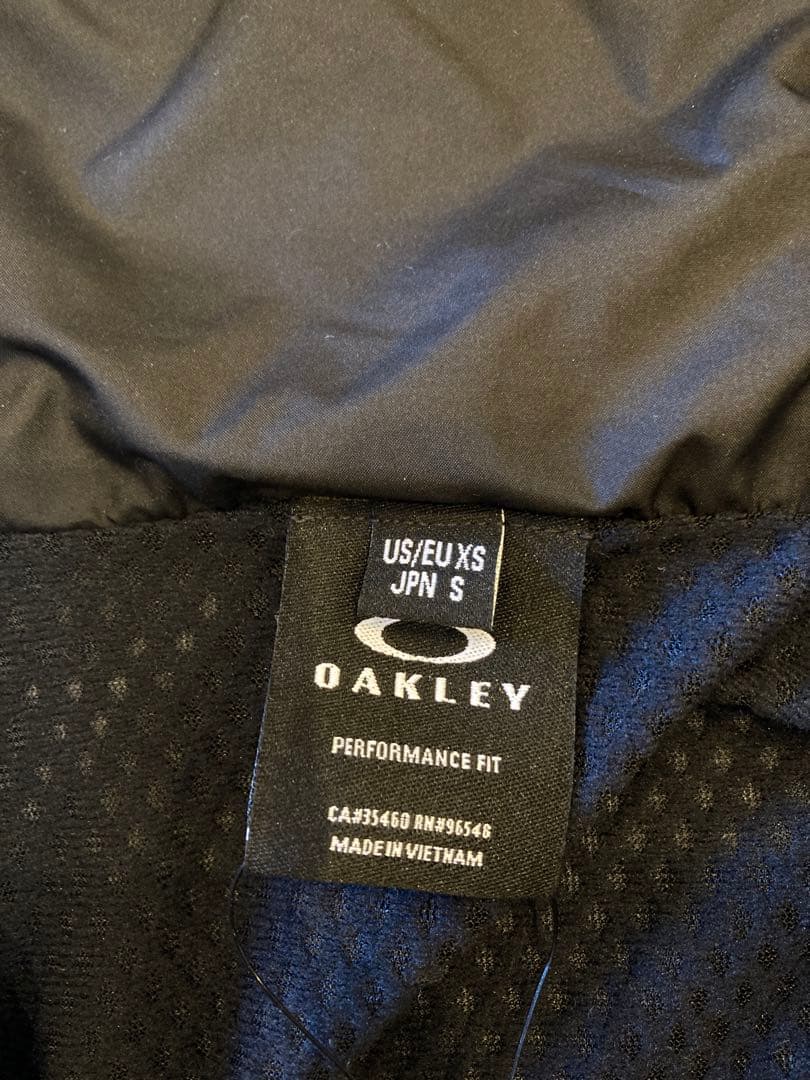 Oakley × 日本ハムファイターズ　ウィンドウォームジャケット パーカー S