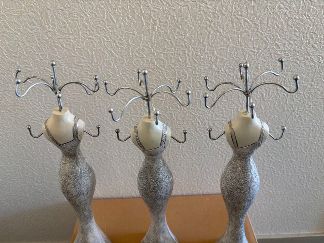 フランスで買ったアクセサリースタンド