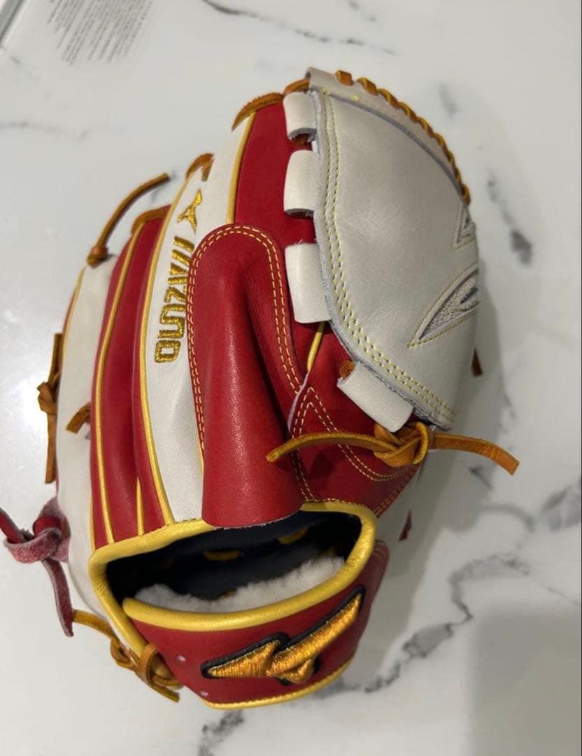ミズノプロ投手用グローブ
