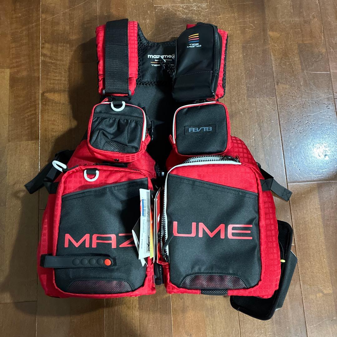 新品未使用　mazume タイドマニアライフジャケット　新品モバイルポーチ付き