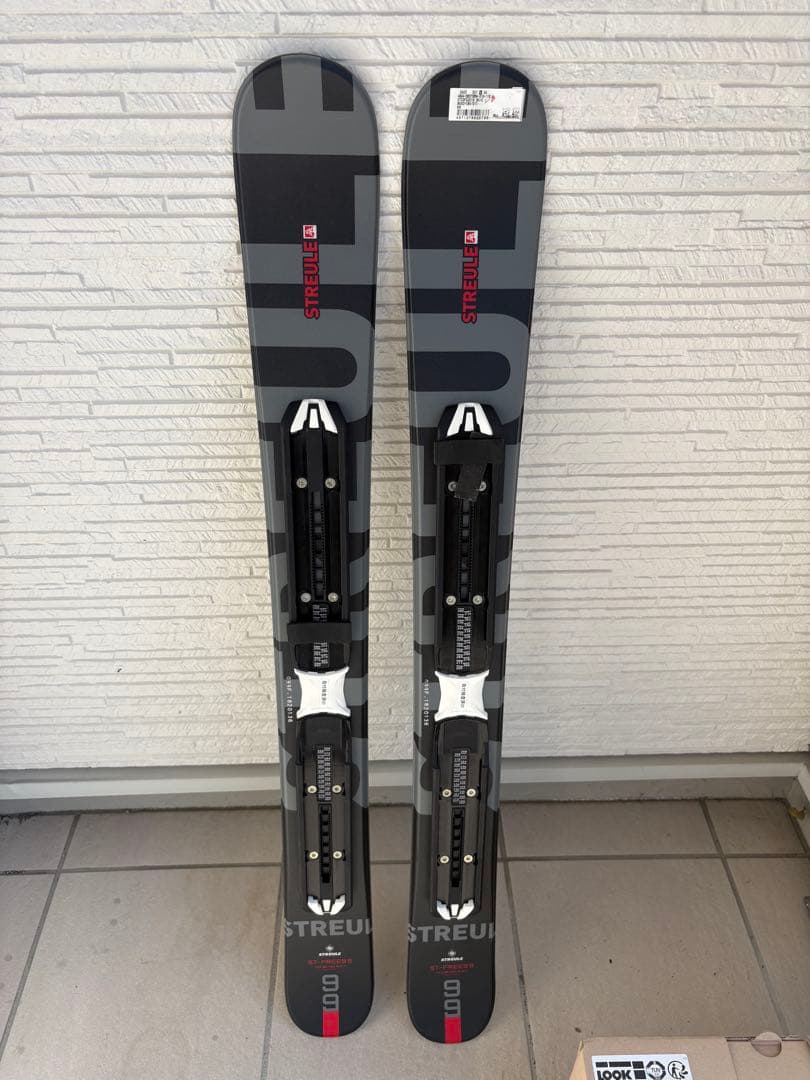 新品　シュトロイレ　99 ショートスキー　ビンディング付属