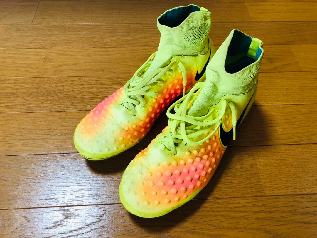 NIKE（ナイキ）ナイキ マジスタ オーデン Ⅱ HG-E(イエロー×オレンジ)