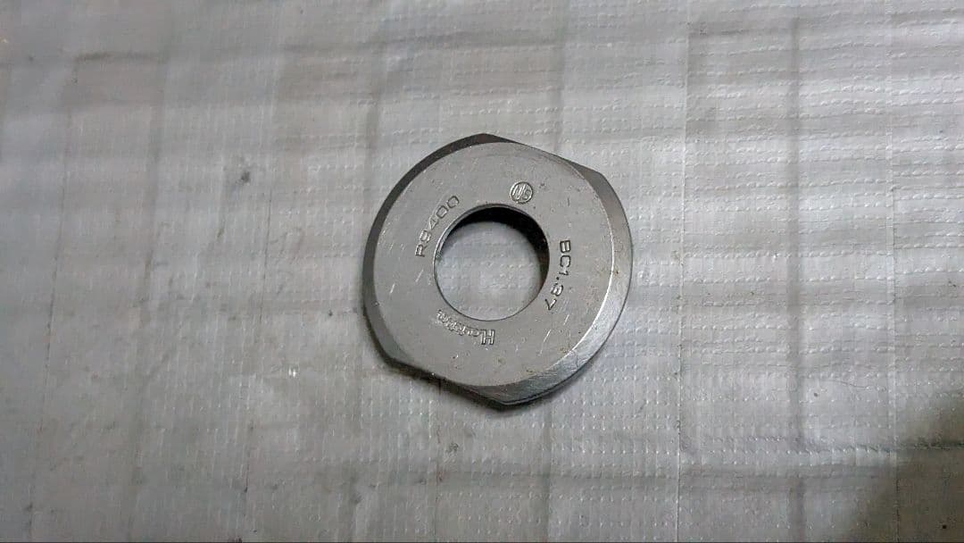 Hatta R9400 ハッタ 八田製作所 BB njs 競輪