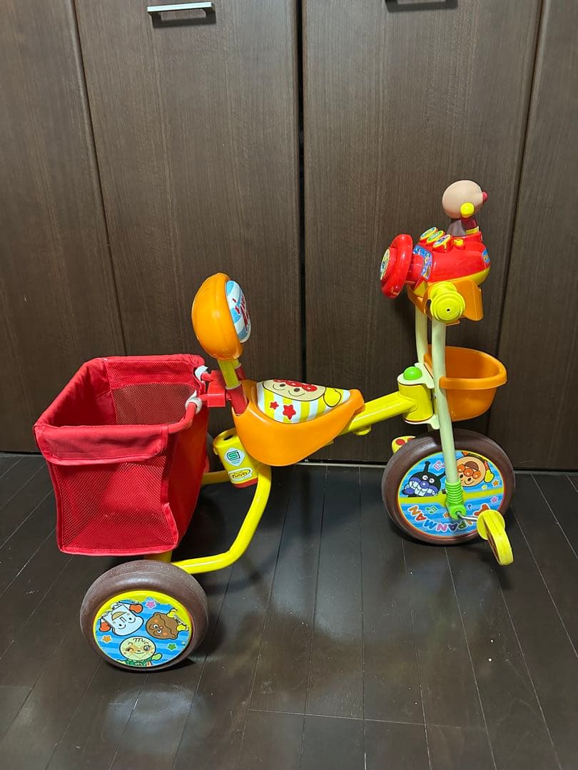 アンパンマン 三輪車 SG規格 かじとり 手押し棒 おでかけ三輪車