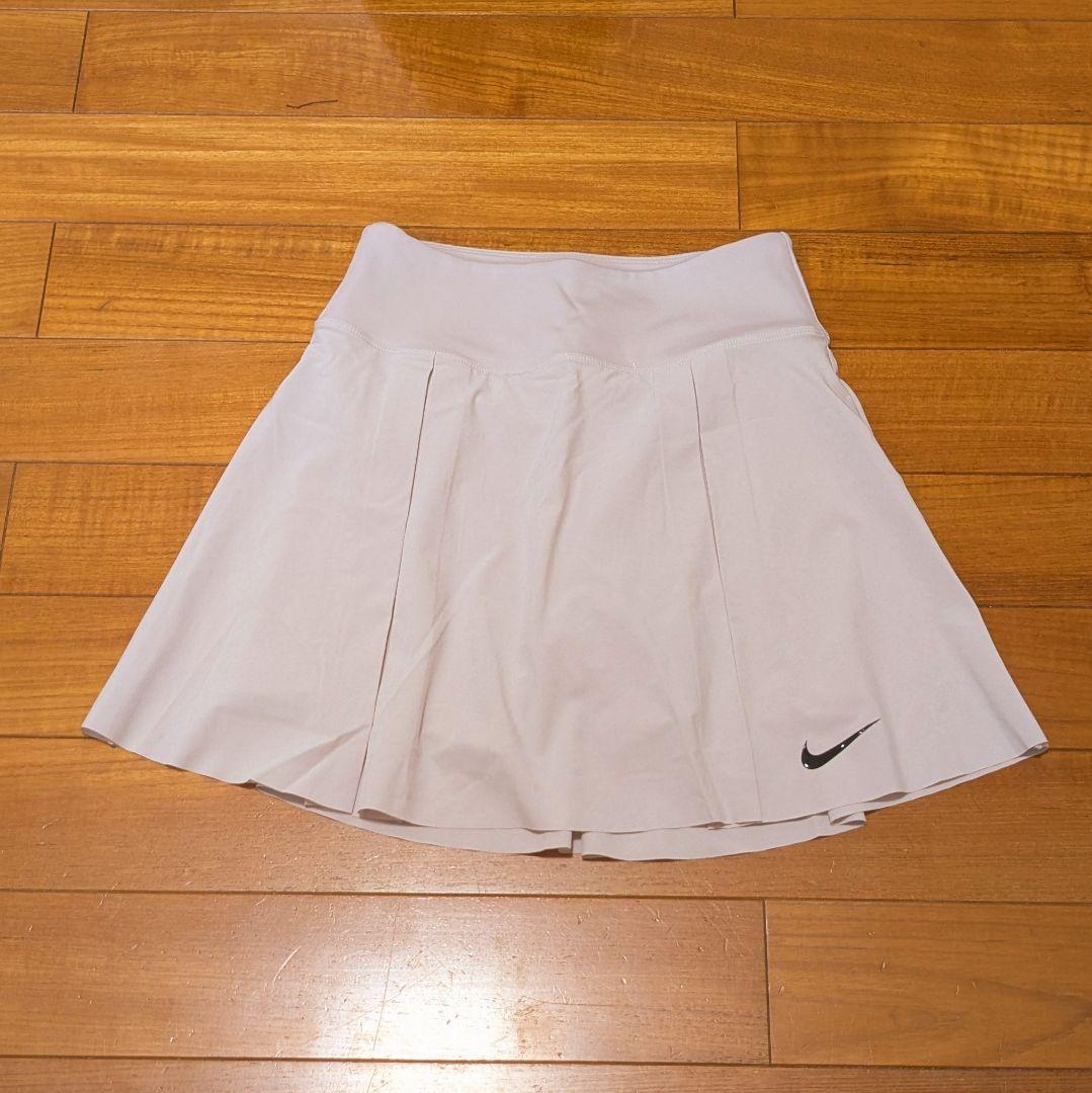 【新品】NIKE海外スコートS〜M