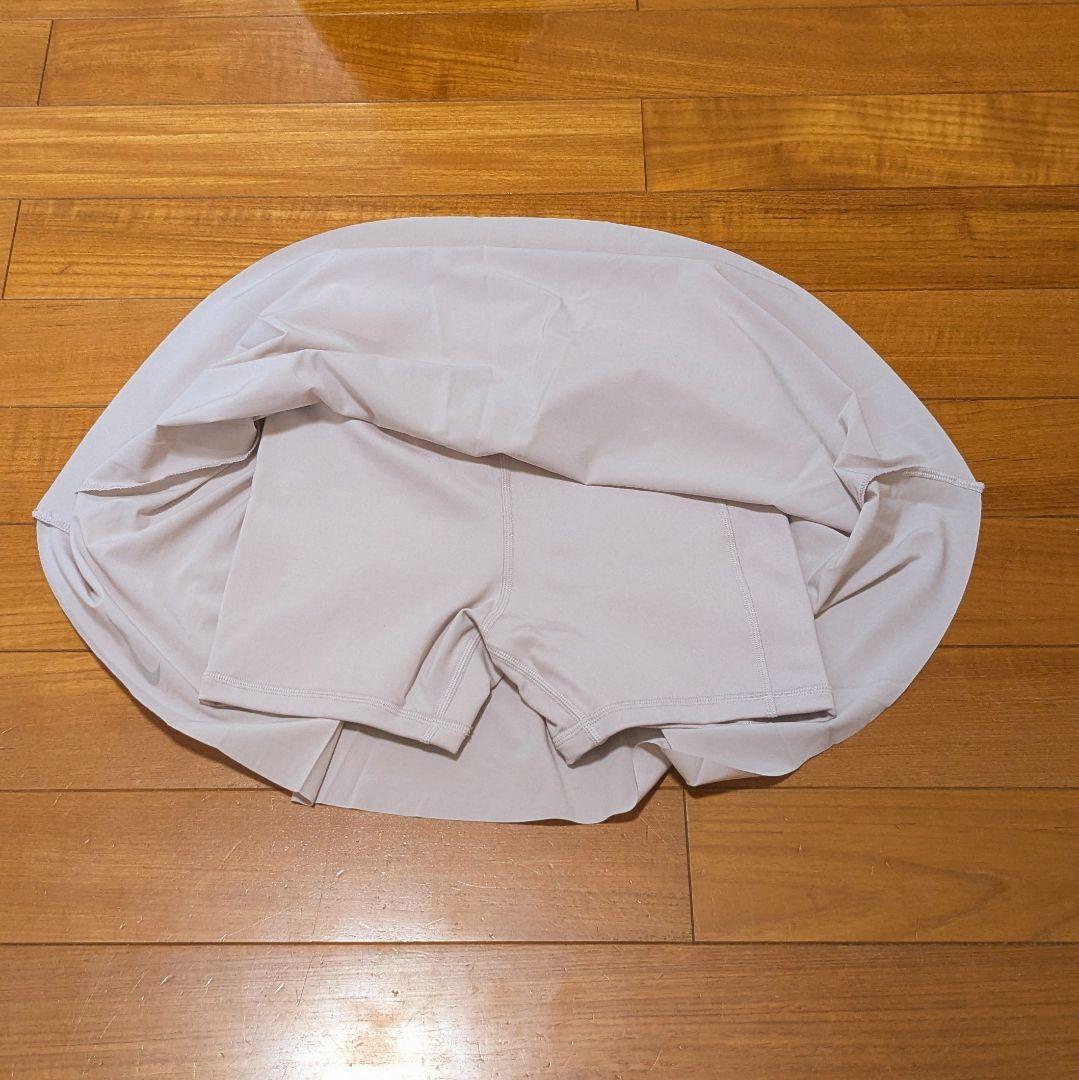 【新品】NIKE海外スコートS〜M