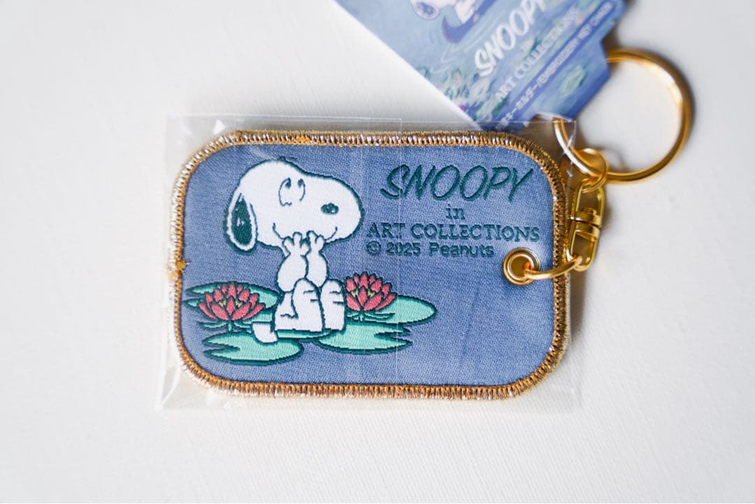 【新品】スヌーピー 刺繍キーホルダー（モネ 睡蓮）
