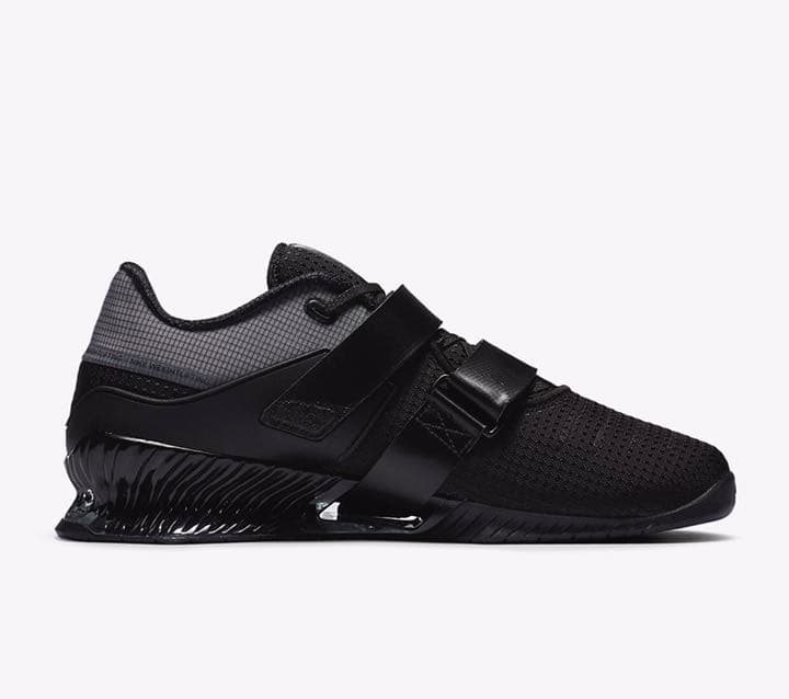 ロマレオス4 NIKE SBD 筋トレ ナイキ スクワット