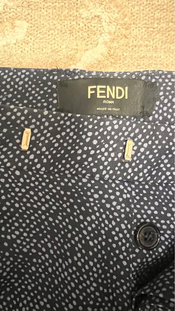 Fendi メンズパンツ　48