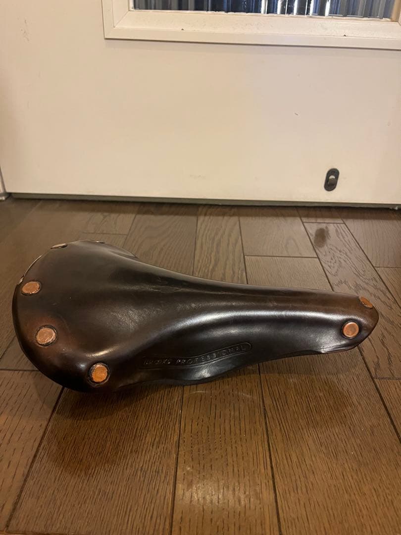 BROOKS ビンテージ 自転車レザーサドル 英国製品