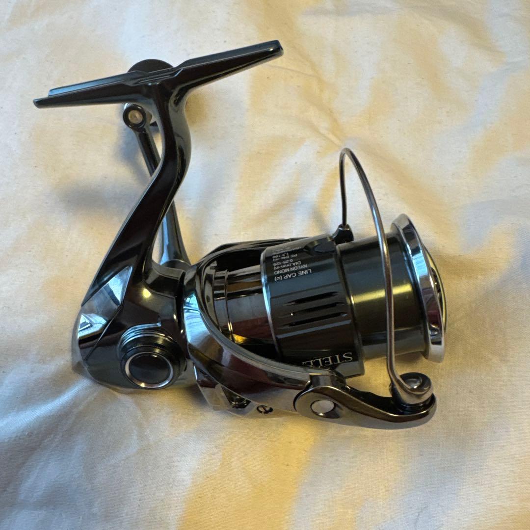 シマノ　22ステラC3000MHG 夢屋ハンドルノブ付き